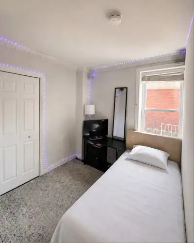 $1050 Bedroom for Rent! - Toronto - Weston Area - All inclusive, View more