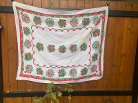 VINTAGE CHRISTMAS TABLE CLOTH