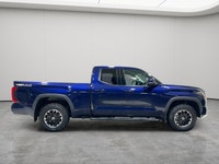 ADAPTIVE CRUISE CONTROL, NAVIGATION, LED HEADLIGHTS, BACK-UP CAMERA, TOW HITCH Fancy a rugged and re... (image 8)