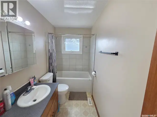 12 Mountain DRIVE Carlyle, Saskatchewan in Houses for Sale in Regina - Image 18