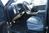 2019 GMC Sierra 2500HD SLT Crew LWB 4x4 6.0 lt V8 Power Heated Leather Seats Navigation Back Up Came... (image 6)