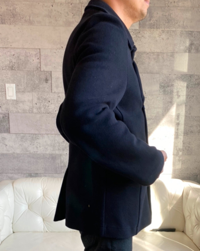 Zara manteau homme veste large grandeur 40 dans Hommes  à Longueuil/Rive Sud - Image 3
