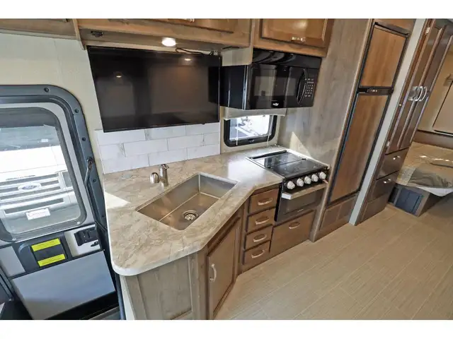 2020 Entegra Coach Vision 26X 2 extensions Classe A Vision in RVs & Motorhomes in Laval / North Shore - Image 9