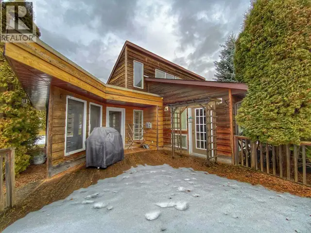4805 STRATHERN ROAD Hazelton, British Columbia in Houses for Sale in Smithers - Image 4