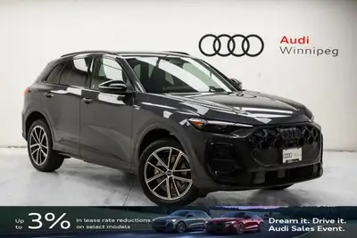 This Audi Q5 boasts a Intercooled Turbo Premium Unleaded I-4 2.0 L/121 engine powering this Automati...