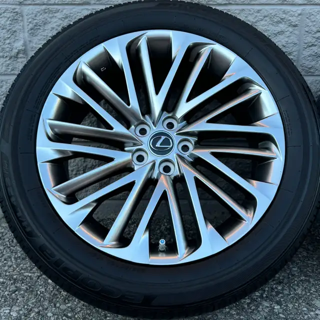 (90%) 4x Lexus RX 20" OEM All Season Wheels Package in Tires & Rims in City of Toronto - Image 3