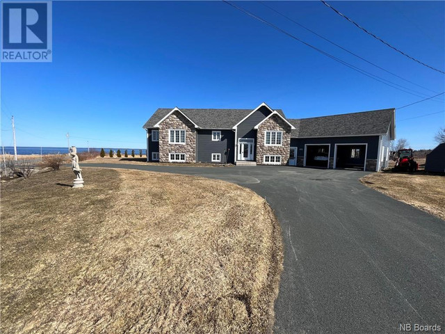 16 BAYVIEW N Road Baie-Sainte-Anne, New Brunswick in Houses for Sale in Miramichi - Image 3