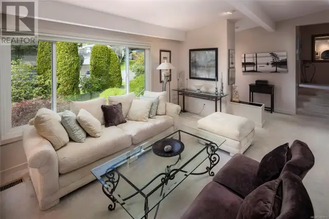 3505 Cardiff Pl Oak Bay, British Columbia63235527745539121