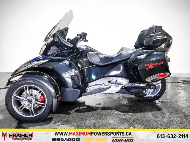 2010 Can-Am SPYDER RT S in Street, Cruisers & Choppers in Ottawa - Image 7