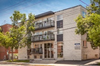 Akelius one bedroom apartment for rent. Located near Avenue Galt in the Verdun neighborhood, Montrea... (image 8)