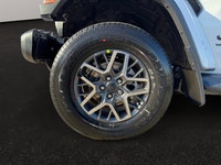 This 2026 JEEP WRANGLER 4-DOOR SAHARA has the following options Cloth Low-Back Bucket Seats, Remote... (image 8)