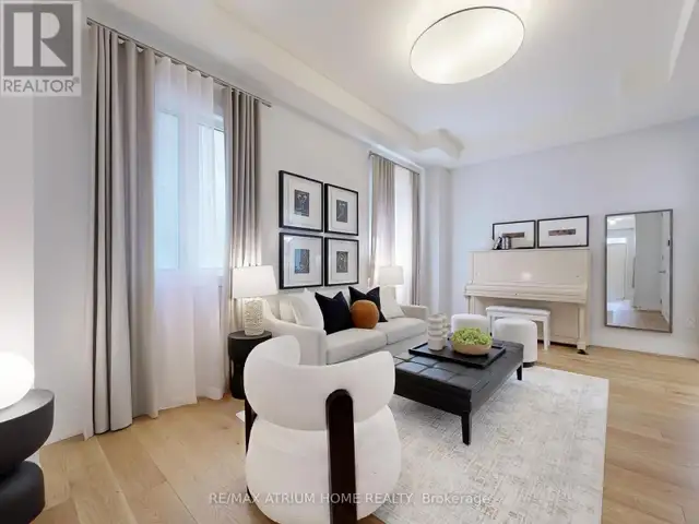 7 ORBIT AVENUE Richmond Hill (Observatory), Ontario in Long Term Rentals in Markham / York Region - Image 3