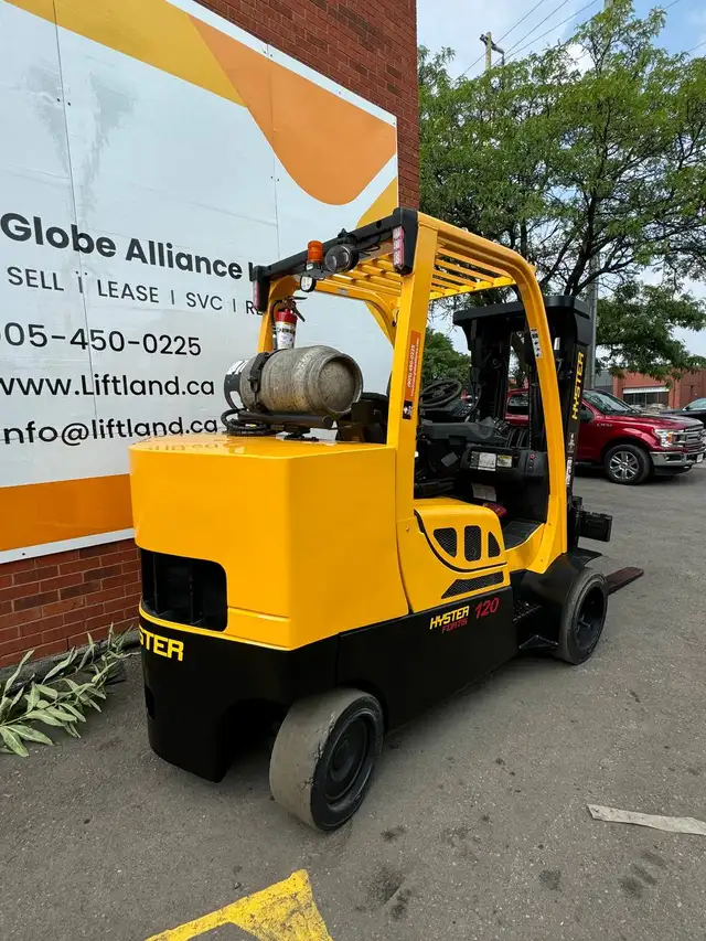 Hyster 12,000lb S120FT Propane Forklift in Heavy Equipment in Mississauga / Peel Region - Image 8