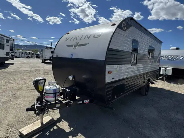 2022 ,Coachmen RV,Viking 17FQ in Travel Trailers & Campers in Kamloops - Image 2
