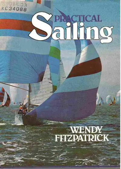 Des dinghies aux cruisers, en passant par les courses de tous les niveaux, raffinez vos techniques d...