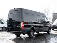Introducing the 2019 Mercedes-Benz Sprinter 2500 170-in. WB—built for durability, power, and versati... (image 4)
