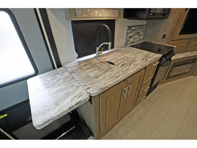 2020 Forest River FR3 34 DS Classe A VR / RV 2 Extension + Foyer in RVs & Motorhomes in Laval / North Shore - Image 18