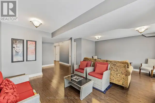 8 - 484 WORTHINGTON AVENUE Richmond Hill (Oak Ridges Lake Wilcox in Houses for Sale in Markham / York Region - Image 17