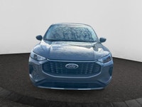 Check out this vehicle's pictures, features, options and specs, and let us know if you have any ques... (image 7)