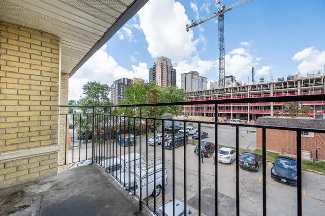 Student Rooms Available Steps From Laurier!! - Furnished Rooms!! in Room Rentals & Roommates in Kitchener / Waterloo - Image 17