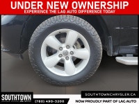 2023 Ram 1500 Classic Express Experience the Ram 1500 Classic Express with only 61031 km on the odom... (image 5)