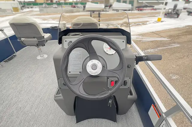 2026 Sun Tracker Bass Buggy 16 XL Select Pontoon boat in Powerboats & Motorboats in Prince Albert - Image 20