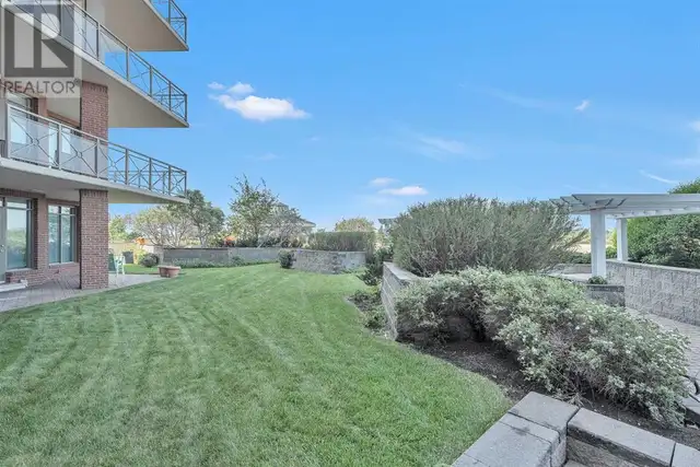 105, 1726 14 Avenue NW Calgary, Alberta62863313640705122