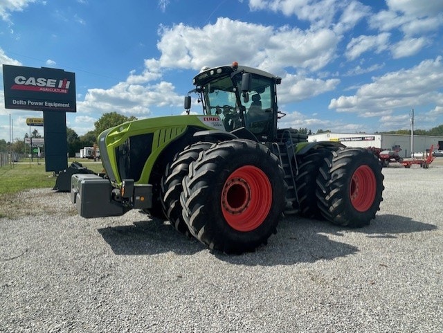 2021 CLAAS XERION 5000 4WD TRACTOR | Farming Equipment | Ottawa | Free ...