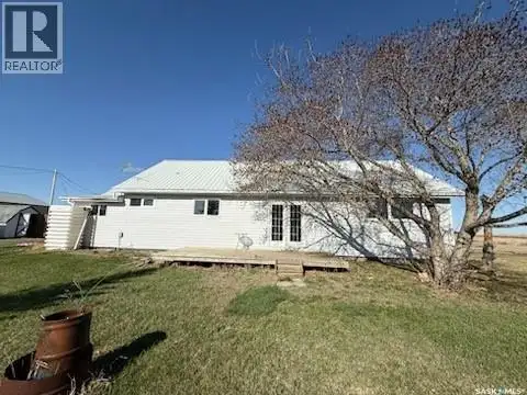 69 Railway AVENUE Kindersley Rm No. 290, Saskatchewan in Houses for Sale in Saskatoon - Image 4