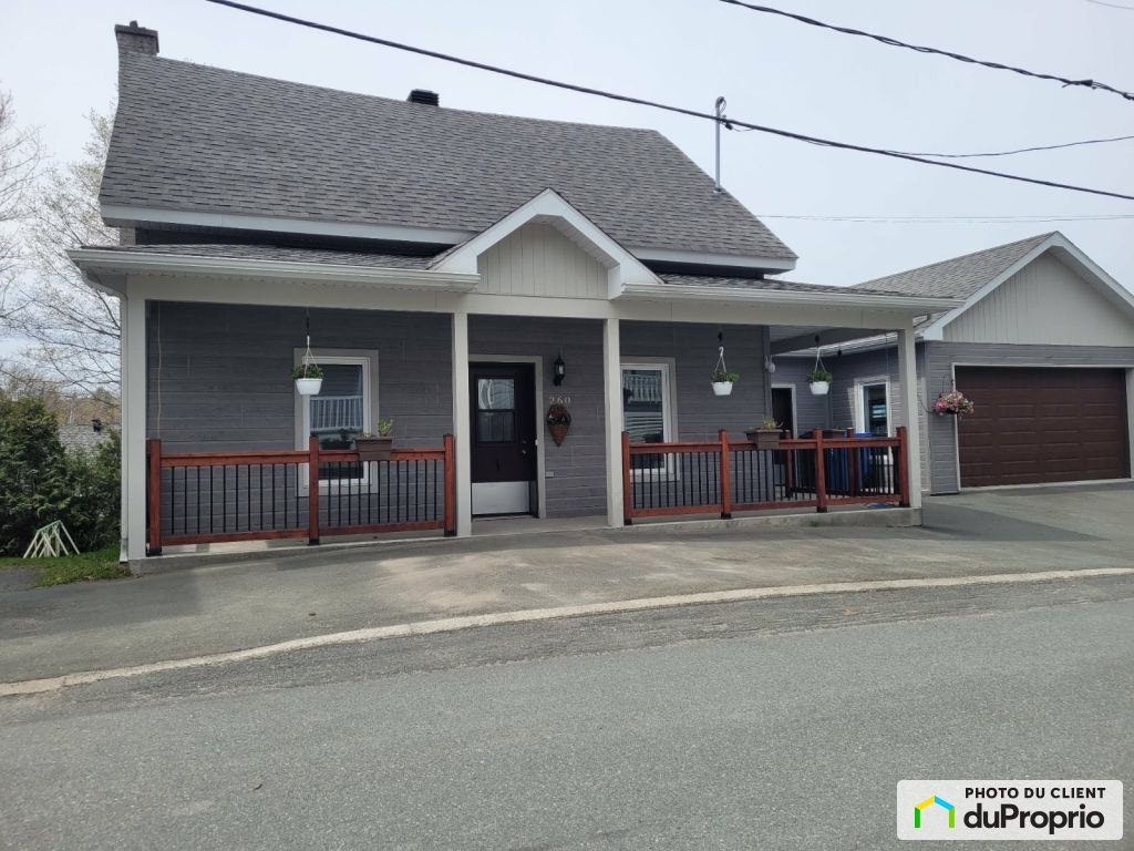 $486,500 - 1 1/2 Storey for sale in Vallee-Jonction — photo 1