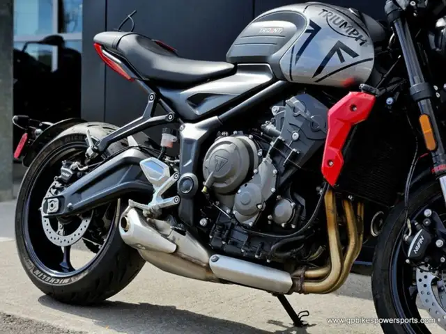 2023 Triumph Trident 660 Silver Ice Diablo Red in Street, Cruisers & Choppers in Oshawa / Durham Region - Image 11