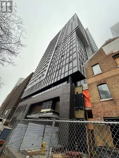 505 - 771 YONGE STREET Toronto (Annex), Ontario