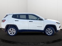 This Jeep Compass has a dependable EC1 2.0L DOHC I-4 DI turbo engine w/ESS engine powering this Auto... (image 6)
