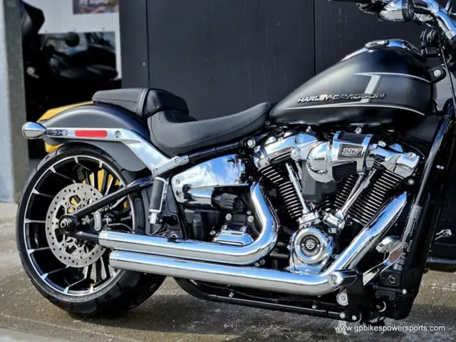 2023 Harley-Davidson Softail FXBR Breakout 117 in Sport Touring in Oshawa / Durham Region - Image 12