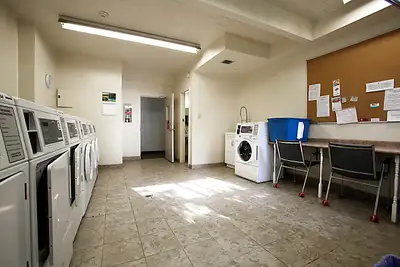 Collingwood 1 Bedroom Apartment for Rent - 120 Elm Street, View more