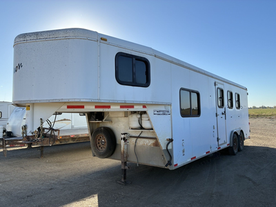 2008 Bison Trail Express 8380 Horse Trailer – 2x7000lb axles – 8’ wide – 3 horse – double rear door...