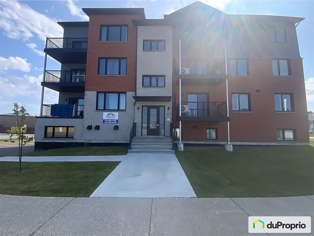 $3,675,000 - 6 units or more for sale in Matane — photo 1