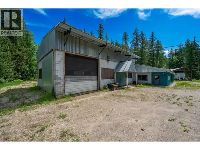 1636 23 Hwy Highway S Revelstoke, British Columbia in Commercial & Office Space for Sale in Revelstoke - Image 5
