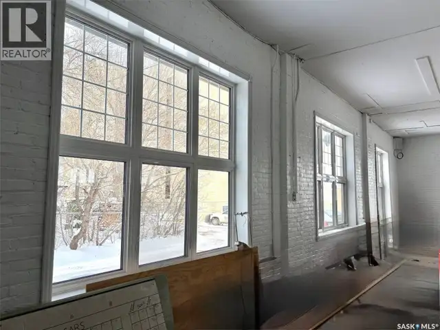 29 Sixth AVENUE N Yorkton, Saskatchewan in Commercial & Office Space for Sale in Regina - Image 8