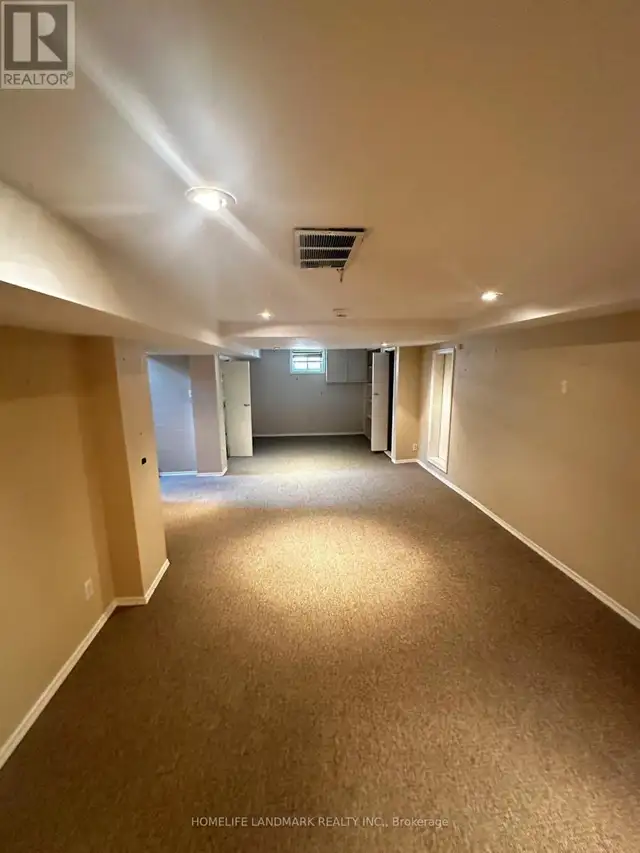 27 CRAIGMORE CRESCENT Toronto (Willowdale East), Ontario in Long Term Rentals in City of Toronto - Image 10