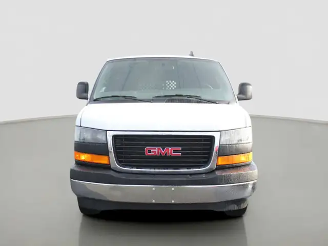 2023 GMC Savana Cargo Base in Cars & Trucks in Comox / Courtenay / Cumberland - Image 8