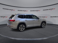 // ACCIDENT FREE!! // // SINGLE OWNER! // Meet the 2021 Volkswagen Atlas Execline 4MOTION, a full-si... (image 7)