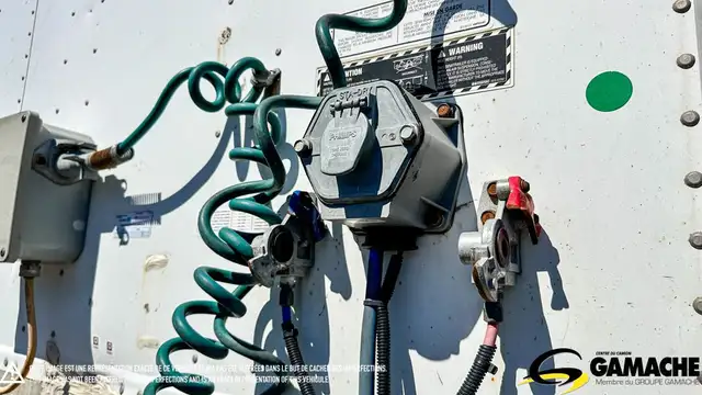 2009 MANAC 45' DRY VAN REMORQUE FERME AVEC HAYON ELEVATEUR in Heavy Equipment in Longueuil / South Shore - Image 16