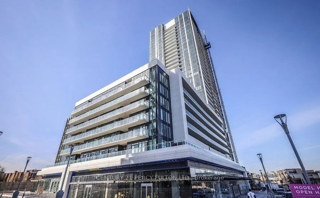 Modern Condo in Toronto | 1 + Den | Shops at Don Mills! in Condos for Sale in City of Toronto