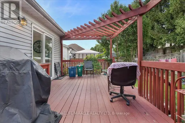 150 BANKSIDE DRIVE Kitchener, Ontario in Houses for Sale in Kitchener / Waterloo - Image 36