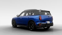*English below* *Français:* Découvrez ce nouveau MINI Countryman SE All4, resplendissant dans sa liv... (image 1)