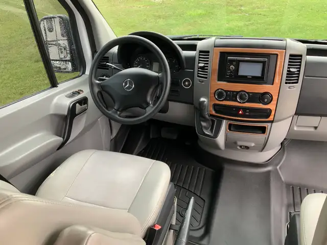 2010 Roadtrek RS Adventurous in RVs & Motorhomes in Barrie - Image 23