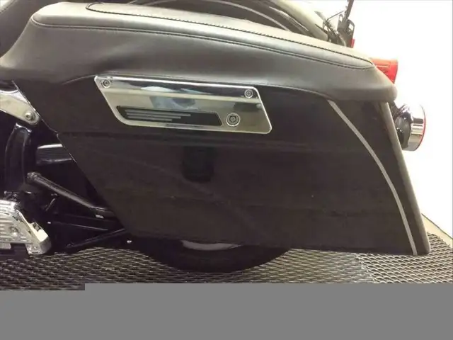 2011 Harley-Davidson FLSTC Heritage Softail Classic in Street, Cruisers & Choppers in City of Toronto - Image 19