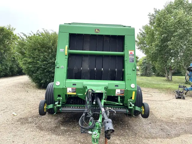 2015 John Deere 569 Round Baler in Farming Equipment in Saskatoon - Image 4
