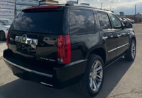 2014 Cadillac Escalade Premium | AWD | Heated & Cooled Seats | Sunroof | Backup Camera | 191,596 KM... (image 3)